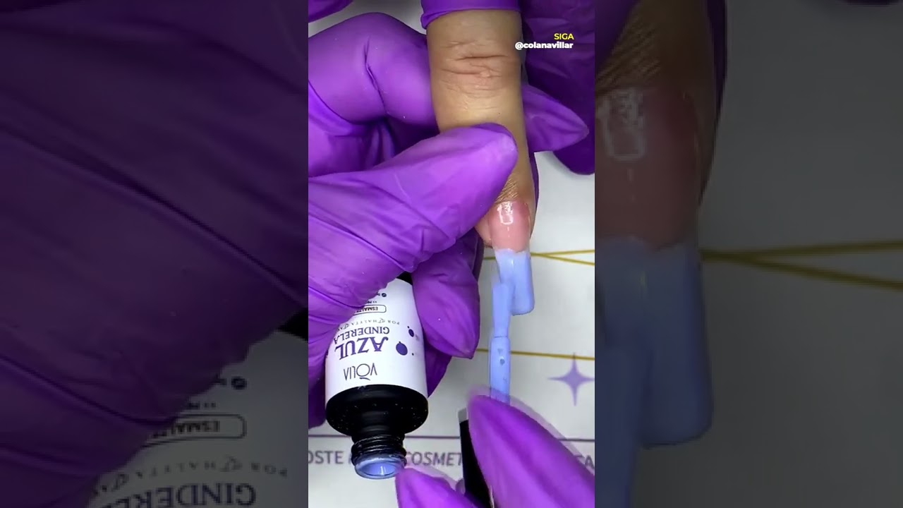 Nail Art em Gel com Efeito Baby Color