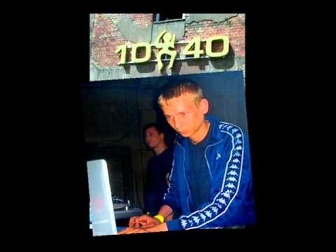 Martin W live @  HARDTRAX VS. SEHR SELTSAM - 10/40 Leipzig - 11/01/2004