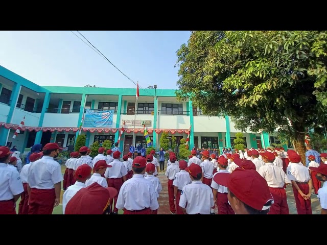 Upacara Kemerdekaan RI Ke-77 SDN Kademangan 01