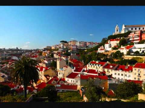 APRIL IN PORTUGAL     LES BAXTER