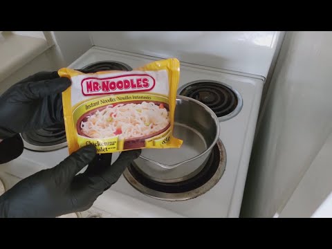 How to make Instant Noodles on the Stove