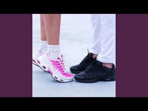 Bir Ayrılık Şarkısı Seç