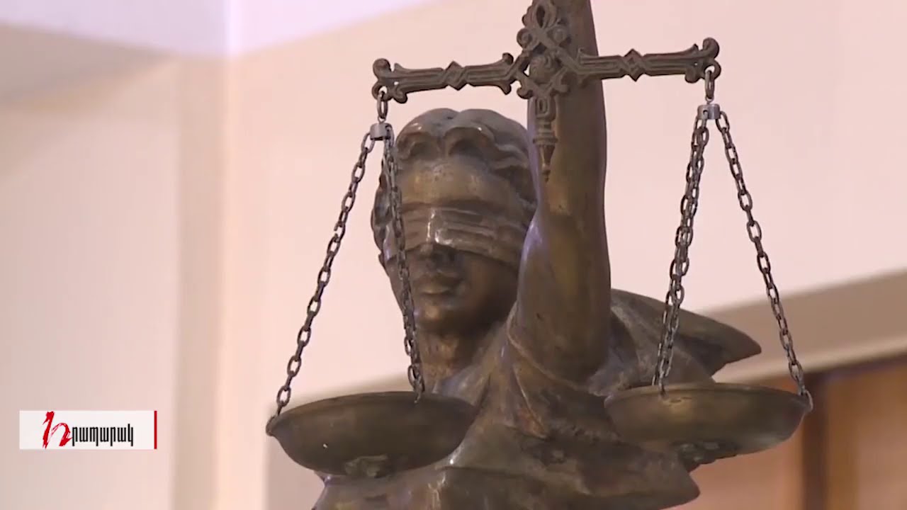ՍԴ դատավորներ Հրայր Թովմասյանն ու Արեւիկ Պետրոսյանը արձակուրդից հետ կկանչվեն