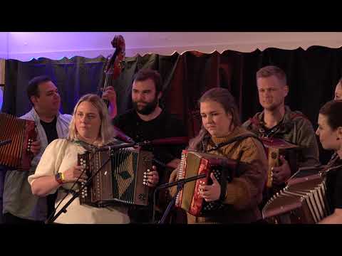 Småradarane - Meistervalsen av Per Bolstad i form etter Sigbjørn Bernhoft Osa.