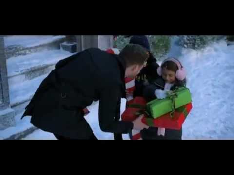 Michael Buble ft. Thalia - Feliz Navidad (Mis Deseos) 2011