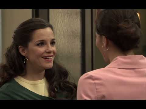 Amar C551 - Clara va a la droguería a ver a Lucía