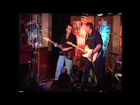 download lagu mp3 mp4 Bondi Cigars, download lagu Bondi Cigars gratis, unduh video klip Bondi Cigars