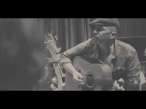 Foy Vance - "She Burns" (Acoustic From Blackbird Studios)