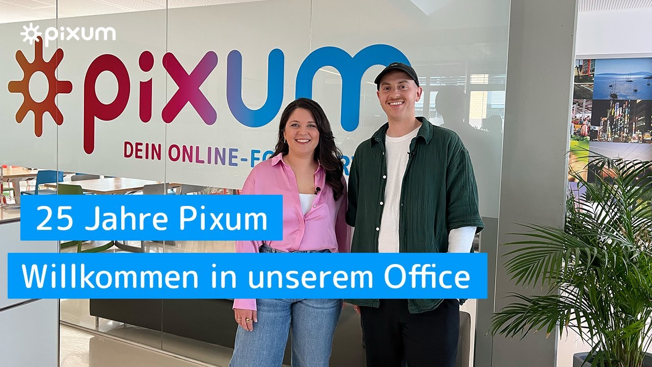 Nadina interviewt Pixum-Kolleg:innen zum Thema Produktentstehung