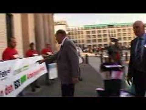 Edelhof von Lobbe. Wutanfall am BrandenburgerTor