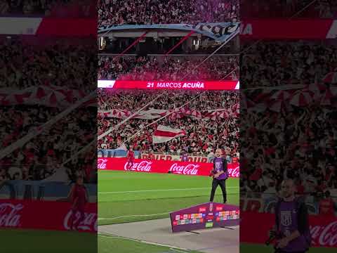 "" Barra: Los Borrachos del Tablón &bull; Club: River Plate