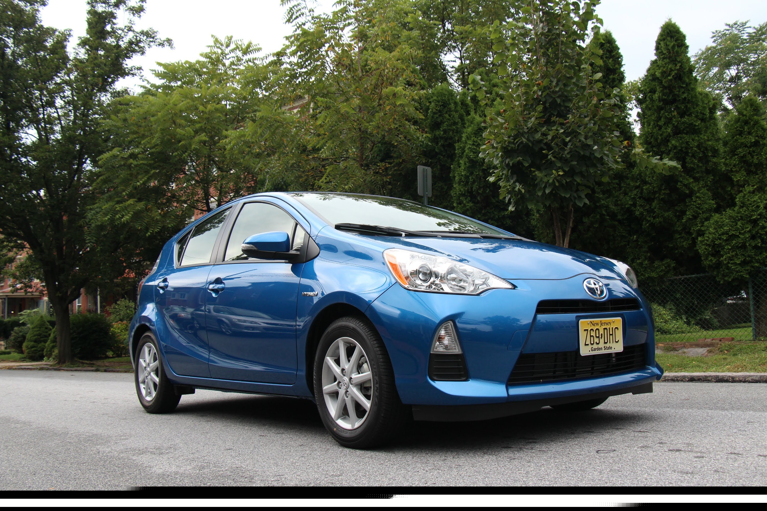 2013 Toyota Prius C Review