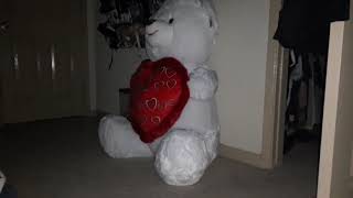 Aunque con Riesgos/ pero estamos bien gracias a Dios en está oscuridad.🤗