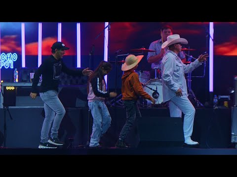 Lalo y Los Descalzos - Un Dia a La Vez (En Vivo Jockey Club Asuncion)   Feat: Nelson Pipino Cuevas