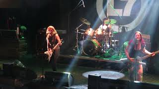 L7 @ circo voador: american society