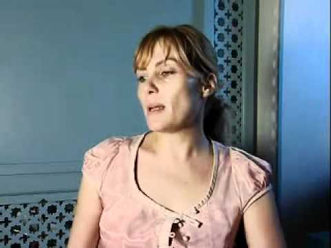 Emmanuelle Seigner - Backstage - Entretien : Olivier Bombarda