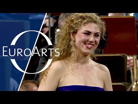 Annette Dasch: Schumann - "Steil und steiler ragen die Felsen", Aria of Genoveva from "Genoveva"