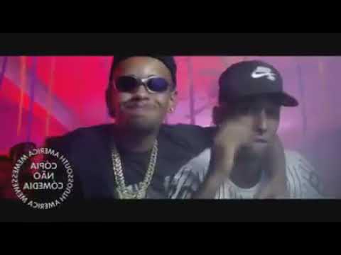 Perro que canta OM nanana