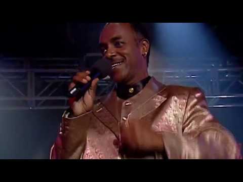 06.The Hues Corporation - Rock The Boat - Live
