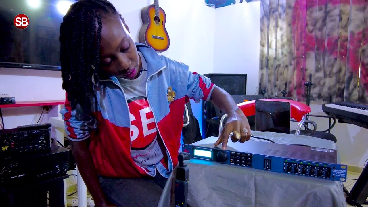 DBX 260 speaker management input and output routing