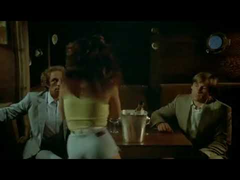 la chèvre cette fille sait quelques choses,c'est évident