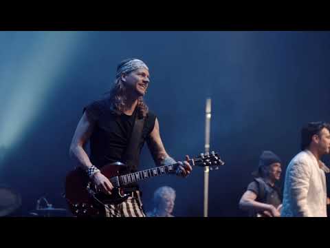 Hippe Gasten Promo 2023 Theatershow met Hippe Gasten de wereld rond.