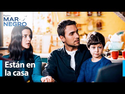 Tahir, Nefes y Yiğit vuelven a la casa - Mar Negro Capítulo 142 | Fugitiva