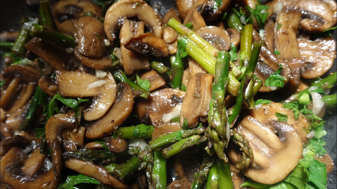 грибы со спаржей. грибы сянгу со спаржей. грибы сянгу со спаржей. шампиньоны спаржа. грибы со спаржей.