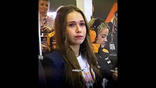 Download lagu Oscar Piastri stayed in Australian GP Despite Spin-Out and Last lap epic overtake on Lewis Hamilton mp3