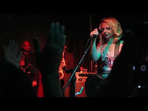 Samantha Fish 2017 San Diego Black Wind Howlin'