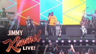 Y&#39;ALL KNOW WHAT IT IS!!! | TLC feat  Snoop Dogg  | &quot;Way Back&quot;, w/ &quot;No Scrubs&quot; LIVE Performance