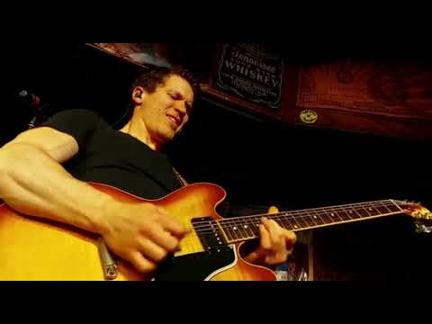 Cagey Strings 2022 im Rattlesnake Saloon