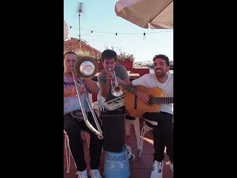 STAY HOMAS - Yolo (XXXII)