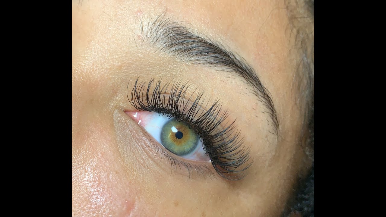 LASH EXTENSIONS 101 | LONG CLASSIC LASH SET | QUEWEL REVIEW