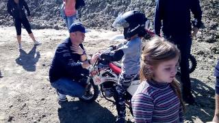preview picture of video 'Luca : prima volta in moto'