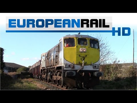Iarnród Éireann Irish Rail 071 Locomotive 072 + Taras pass Saint Benildus Villas Crossing
