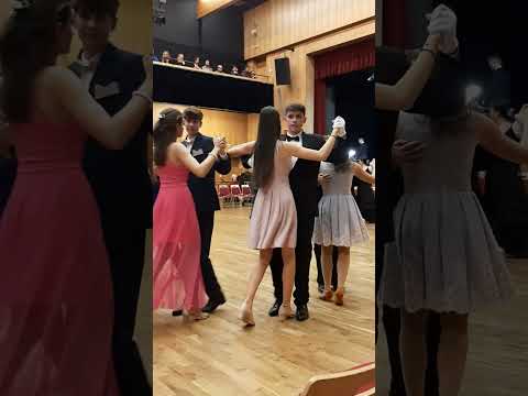 V Tanečních - taneční kurzy  #shorts