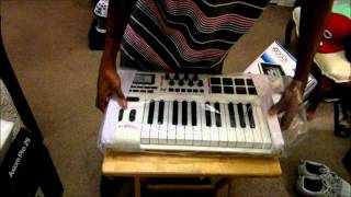 Video thumbnail for Unboxing the Axiom Pro 25 by BeastieBoyDrumma