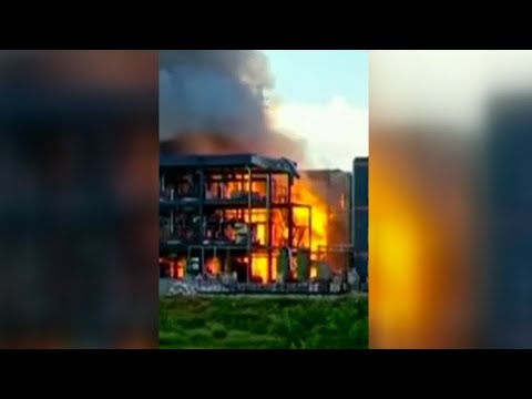 Tote und Verletzte nach Explosion in Chemie-Fabrik