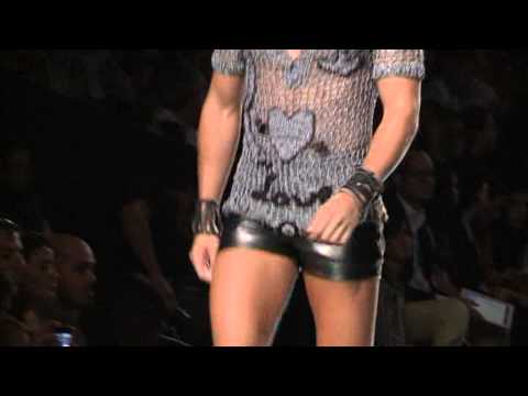 Desfile de Francis Montesinos en MBFW 2013