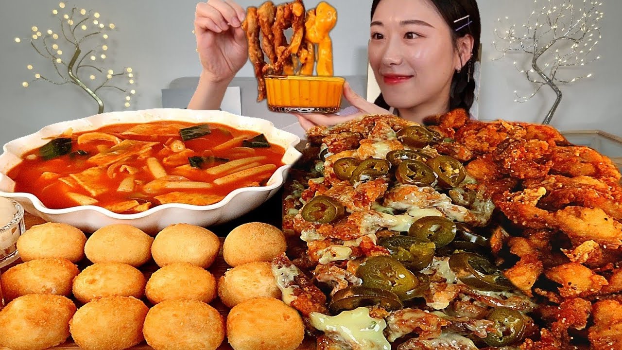 아미아미, 달달하고 매콤한 닭목살치킨 국물떡볶이 치즈볼 리얼 먹방 홍보영상 썸네일