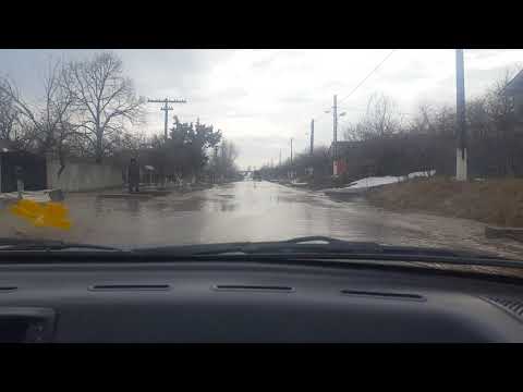 A venit apa mare la lăceni