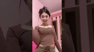 Download lagu tante cantik #tante #tantesexy #bh #taobrut mp3