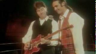 Wet Wet Wet - With A Little Help... (Live) - Edinburgh Castle - 5th September 1992 - Inc. Lyrics!
