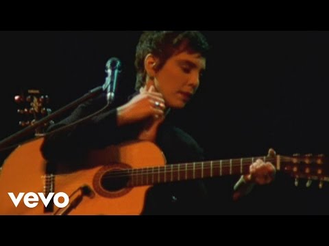 Clandestino - Adriana Cacanhotto