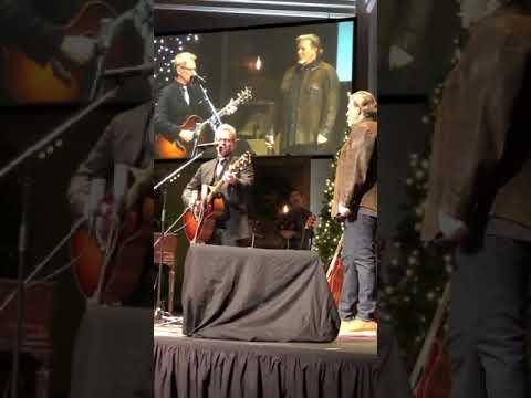 Steven Curtis Chapman & Geoff Moore - #ListenToOurHearts - #AcousticChristmas2019 NY