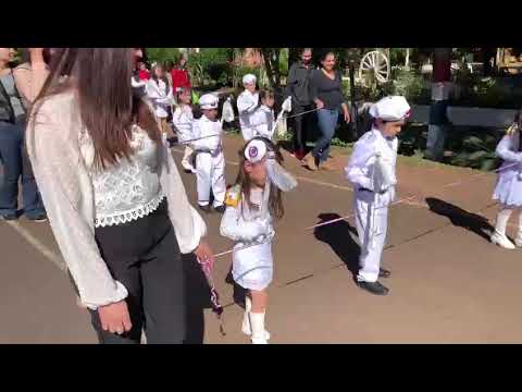 Desfile estudiantil Esc y Col. Santa Rita. Yataity del Norte