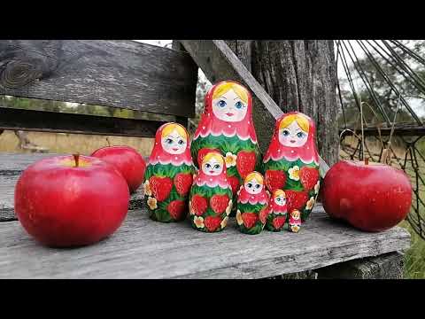 Миниатюра изображения товара Матрешка сувенирная Брестская Фабрика Сувениров С рисунком клубники / 7042