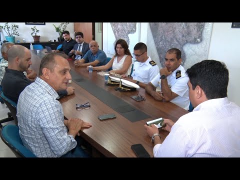 Parlamentar debate expedição fluvial no Rio Cuiabá com diversos profissionais