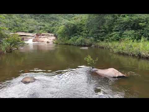 RIO PARDO PEQUENO - ABAIXO DA CACHOEIRA DO PALMITO - RODEADOR - MONJOLOS MG